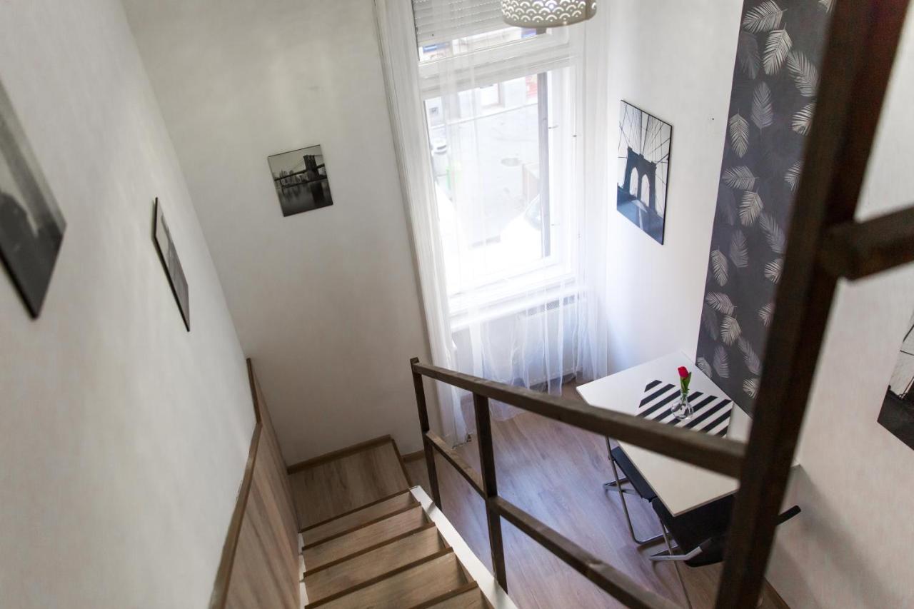 Modern Budget Lofts In The City Centre Будапеща Екстериор снимка