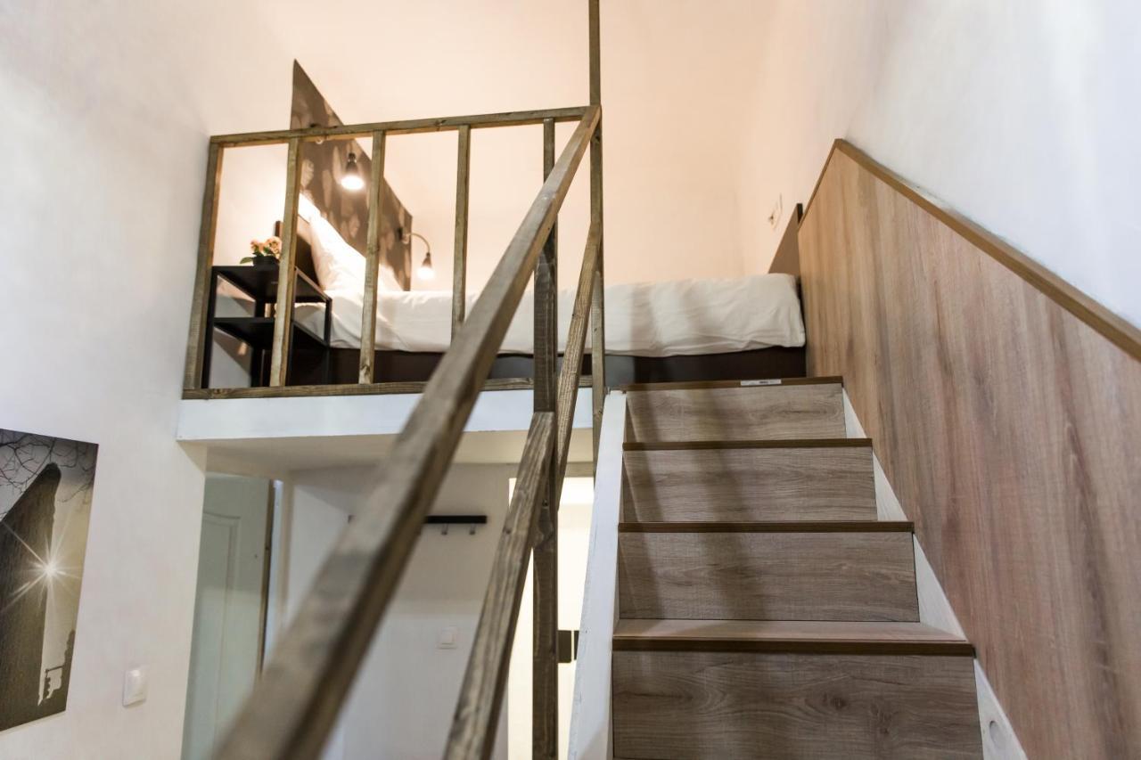 Modern Budget Lofts In The City Centre Будапеща Екстериор снимка